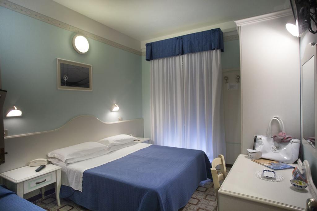 Hotel Cadiz Rimini Eksteriør bilde